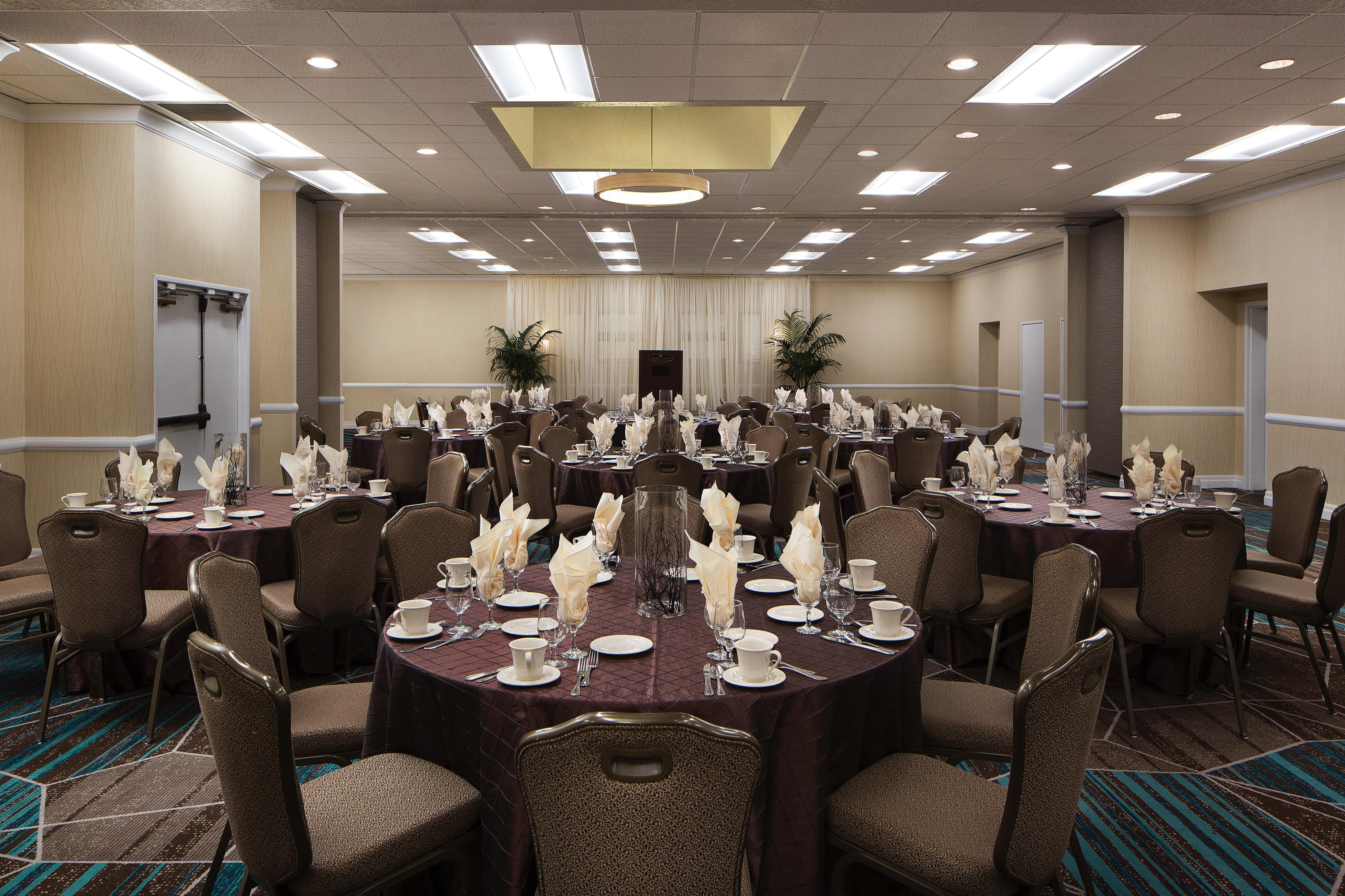 Ac Hotel By Marriott Portland Lake Oswego Bagian luar foto