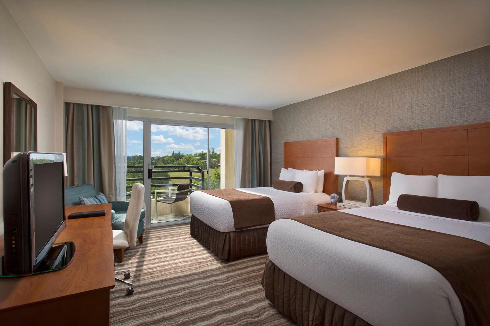 Ac Hotel By Marriott Portland Lake Oswego Bagian luar foto