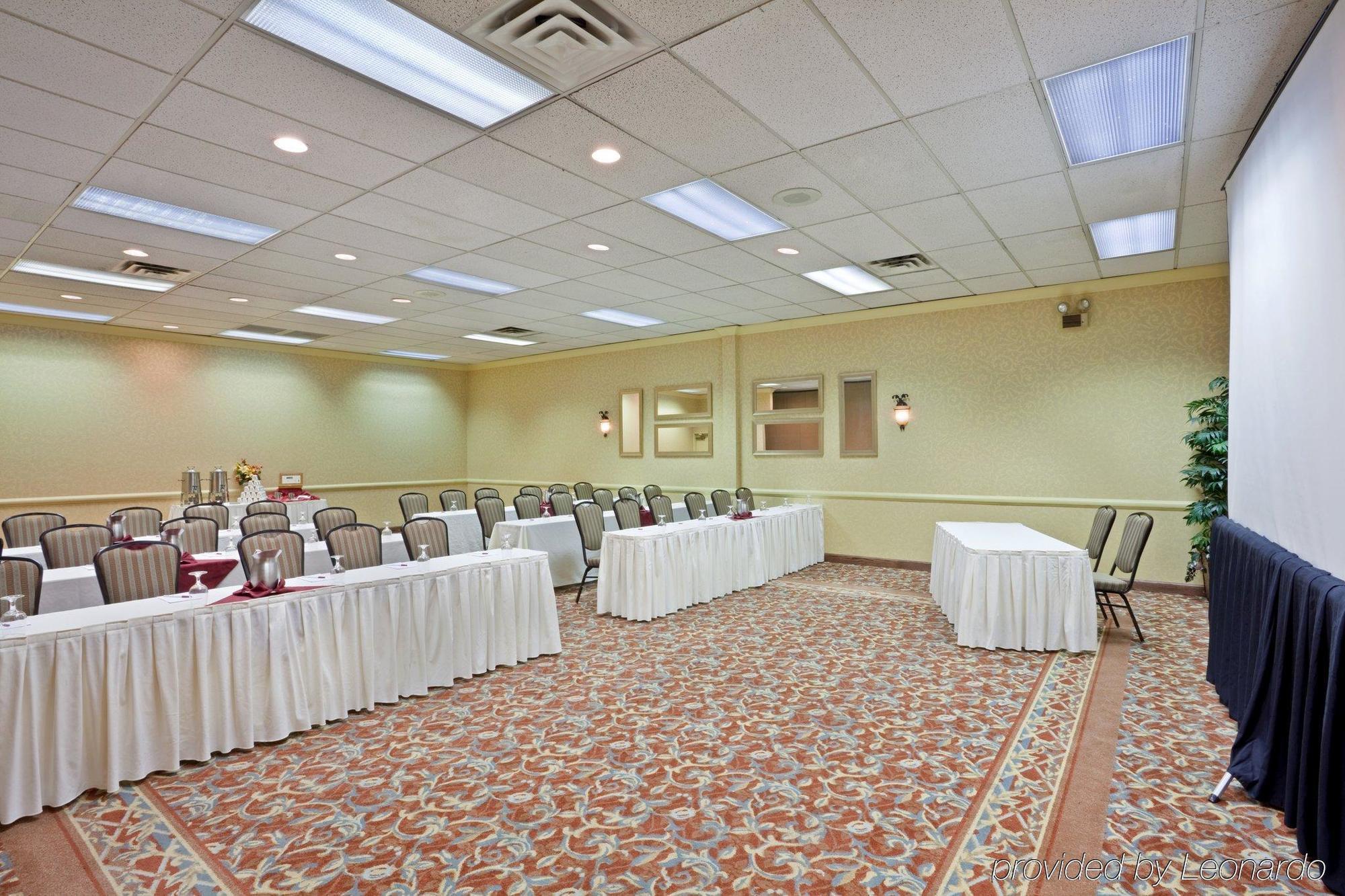 Ac Hotel By Marriott Portland Lake Oswego Bagian luar foto