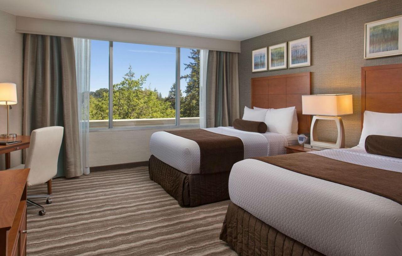 Ac Hotel By Marriott Portland Lake Oswego Bagian luar foto